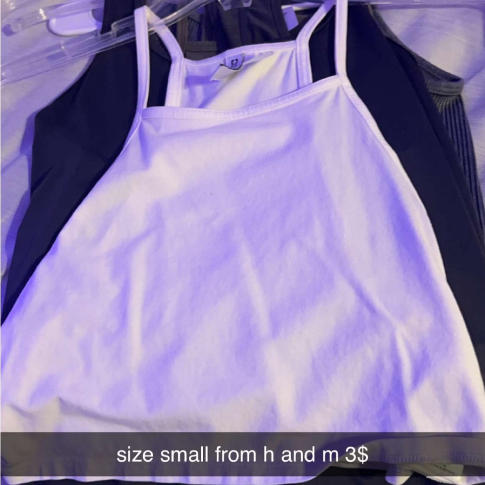 women’s crop top